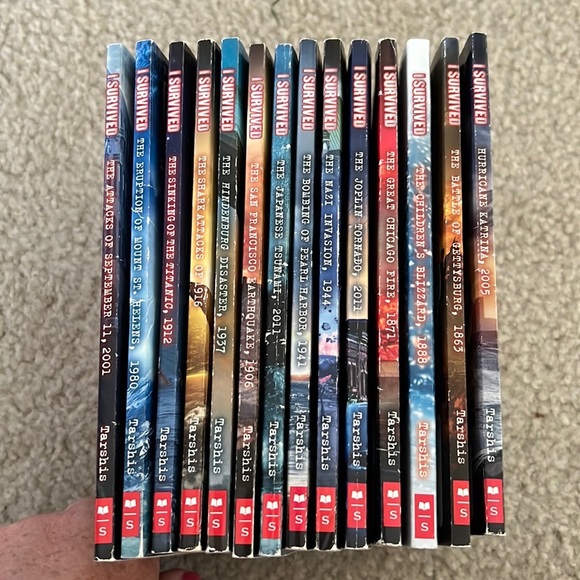 Set of 14 I Survived… Books - Picture 2 of 10